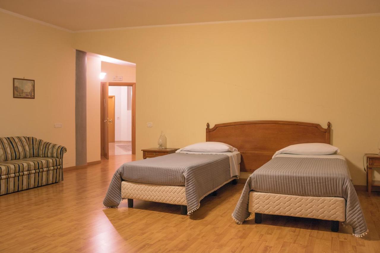 Ruggiero Park Hotel Валло-делла-Лукания Экстерьер фото