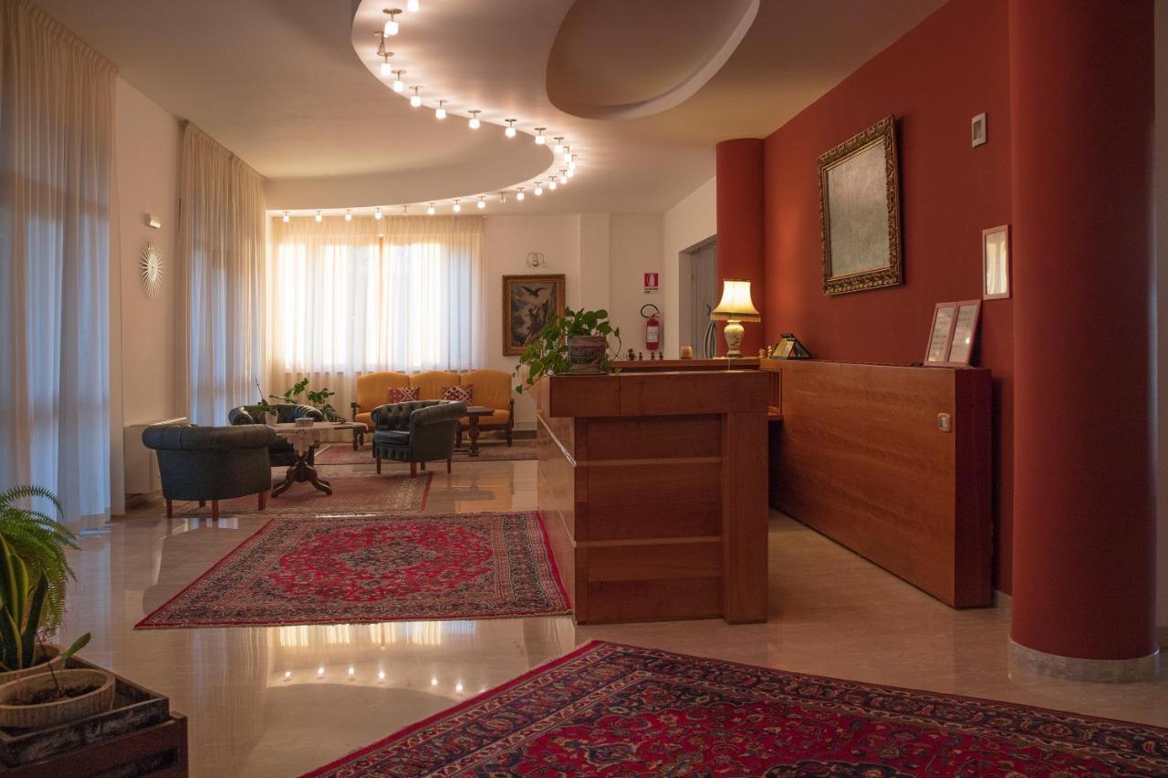 Ruggiero Park Hotel Валло-делла-Лукания Экстерьер фото