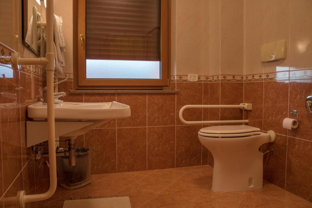Ruggiero Park Hotel Валло-делла-Лукания Экстерьер фото